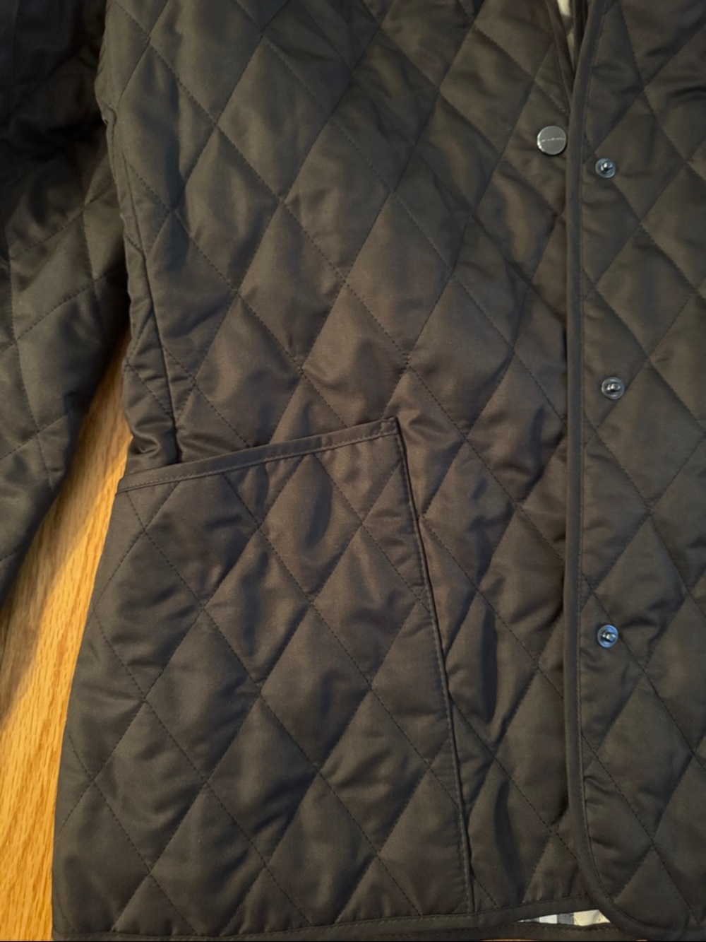 Burberry Women’s Quilted Black Utility Jacket Size Small - Picture 5 of 6